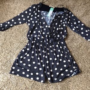 Navy polka dot romper. NWT. Stitch fix. Medium